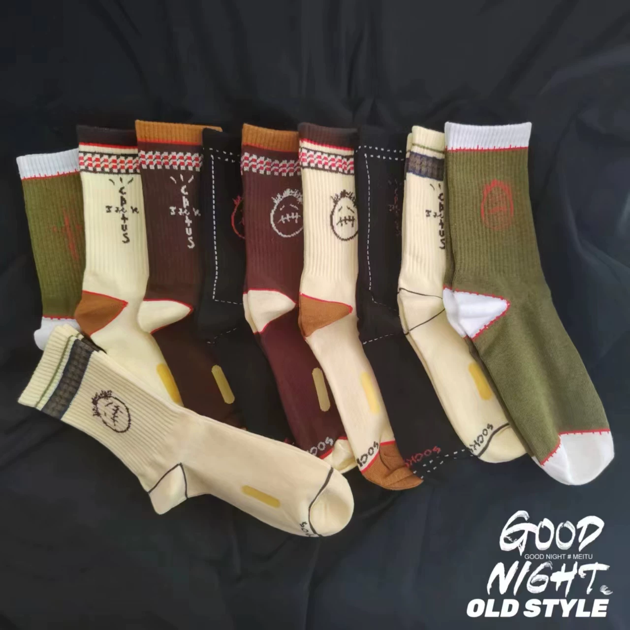 Ghostface Trendy Mid-Calf Socks Cotton Socks Unisex ins Paisley Couple Socks Sports Socks Foto QC de TAOBAO na Qualit.ly