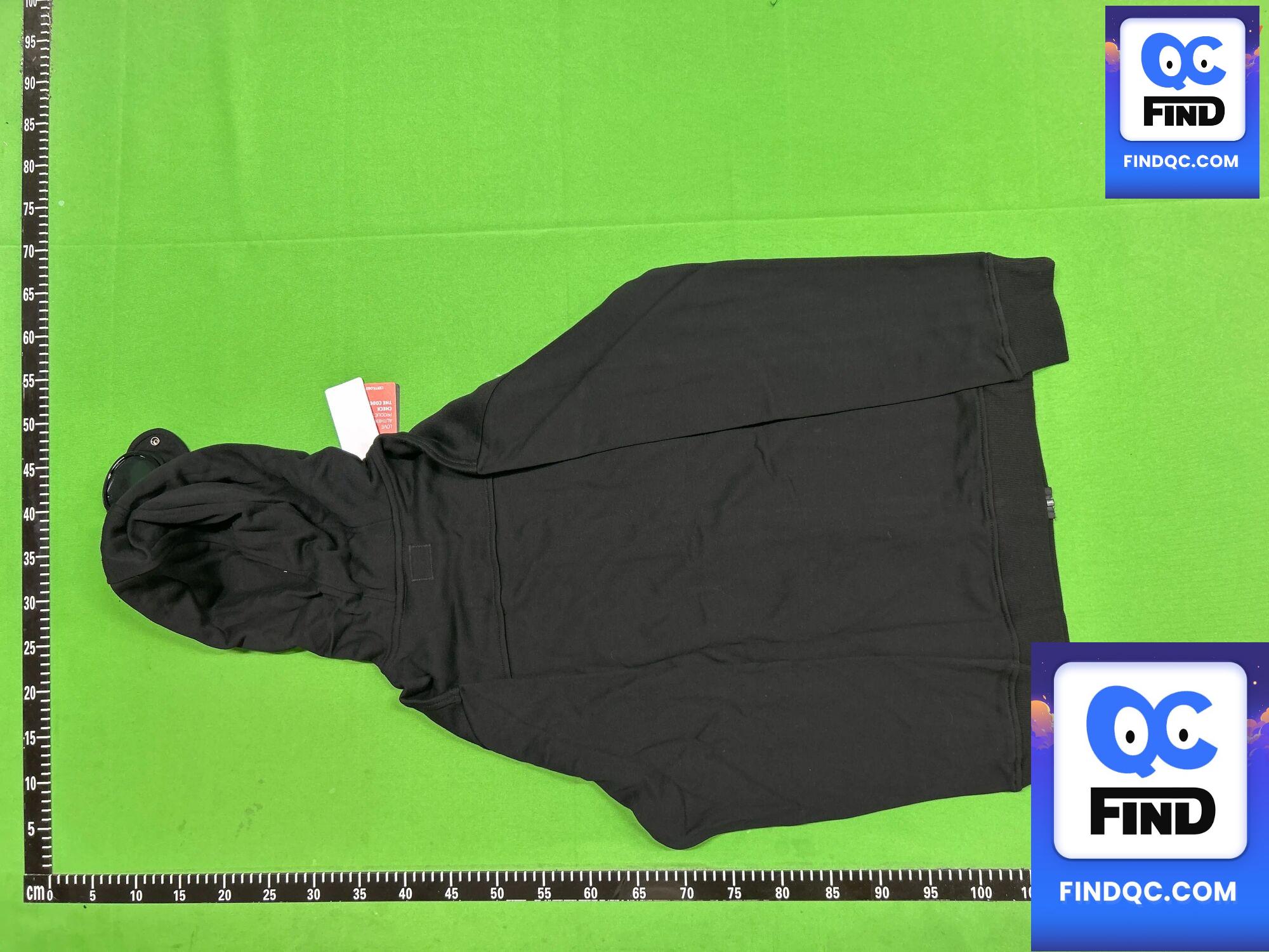 CP Company Men's Black Zip-Up Hooded Sweatshirt — QC-foto 3