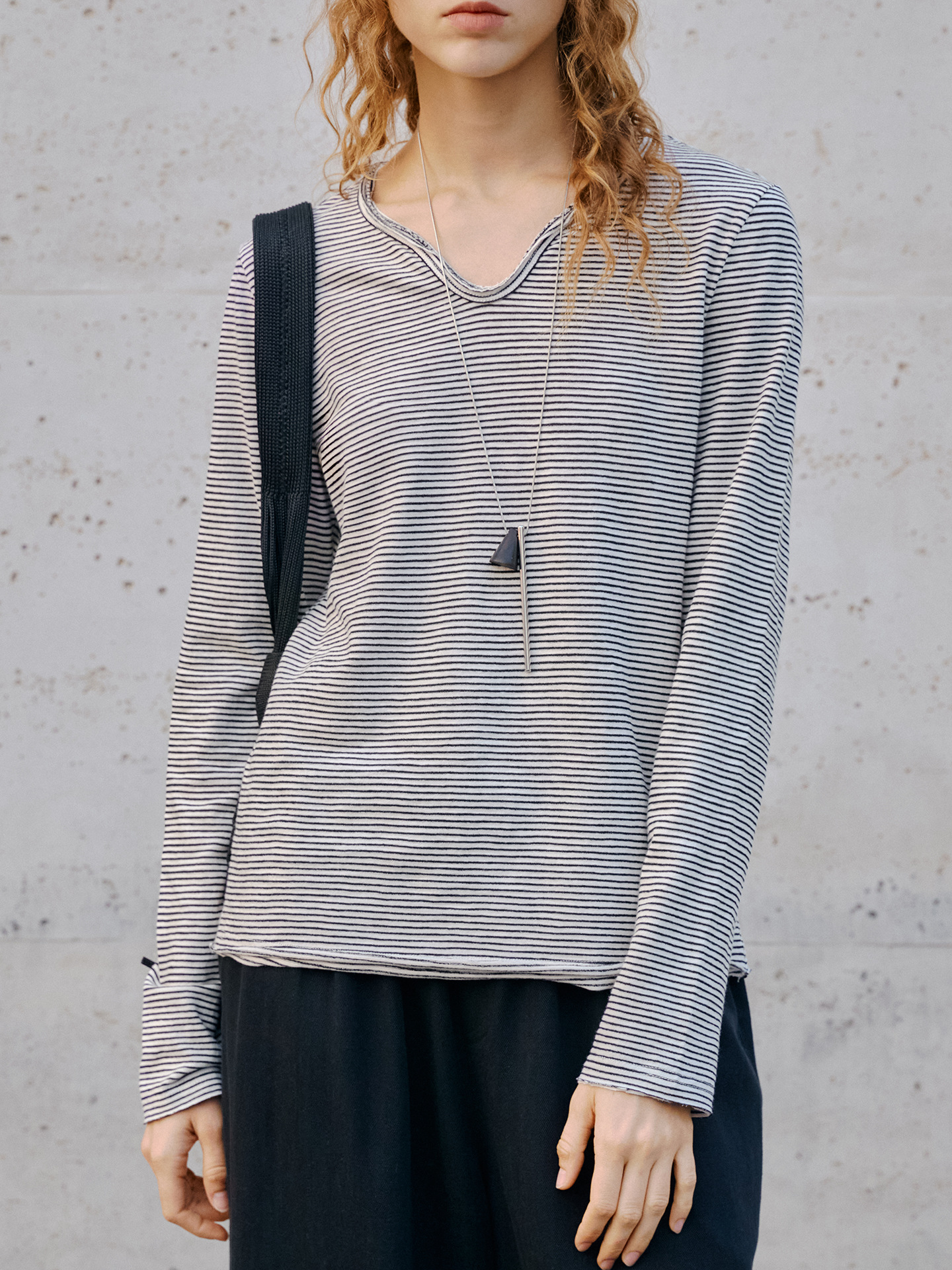 【Limited Time Offer】Cotton Striped T-Shirt V-Neck Women's Long Sleeve Base Shirt with a Stylish Vintage Design Knitted Top