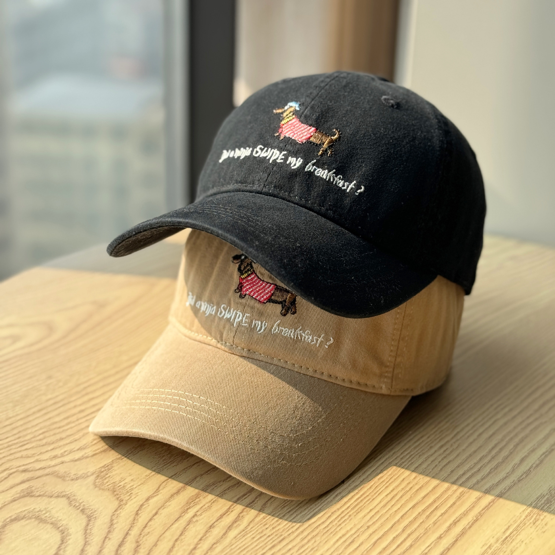 Korean-Style Cartoon Dachshund Embroidered Soft-Top Baseball Cap for Women, Versatile and Face-Slimming, Large Head Circumference Sunshade Cap