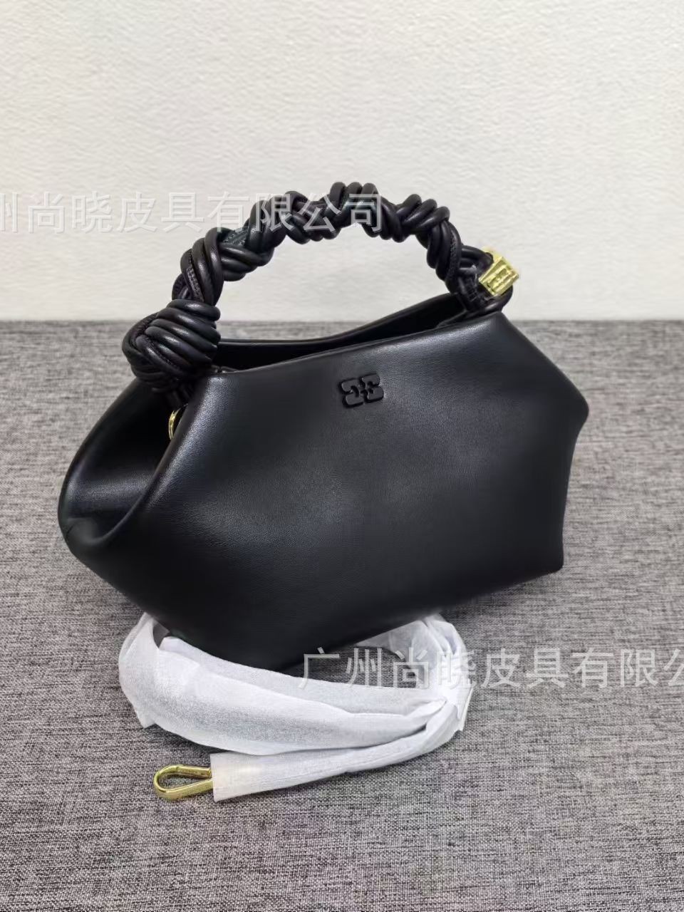 Cross-Border Hot-Selling 2026 New Fashion Gann Bag High-End Woven Hexagonal Cloud-Shaped Shoulder Bag and Crossbody Bag Foto QC da 1688 su Qualit.ly