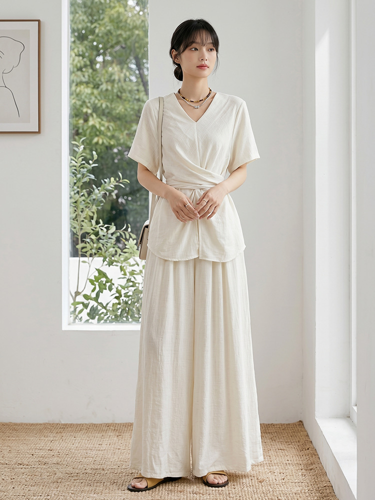 Feiyuan Fashionable and High-End V-Neck Tie-Waist Short-Sleeve Top + Loose Comfortable Wide-Leg Skirt Pants Design Two-Piece Set for Women