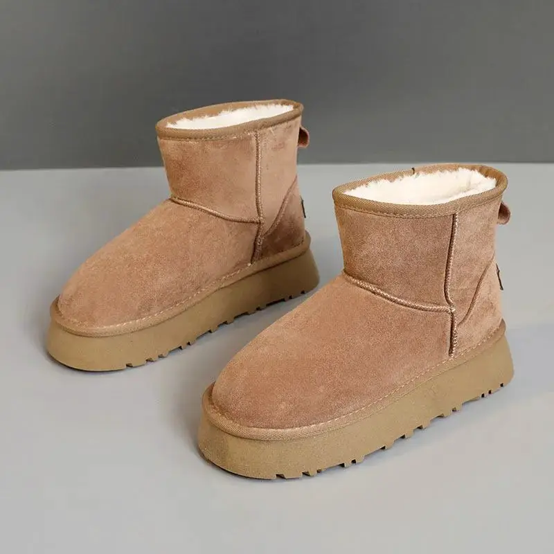 U*G mid shoes