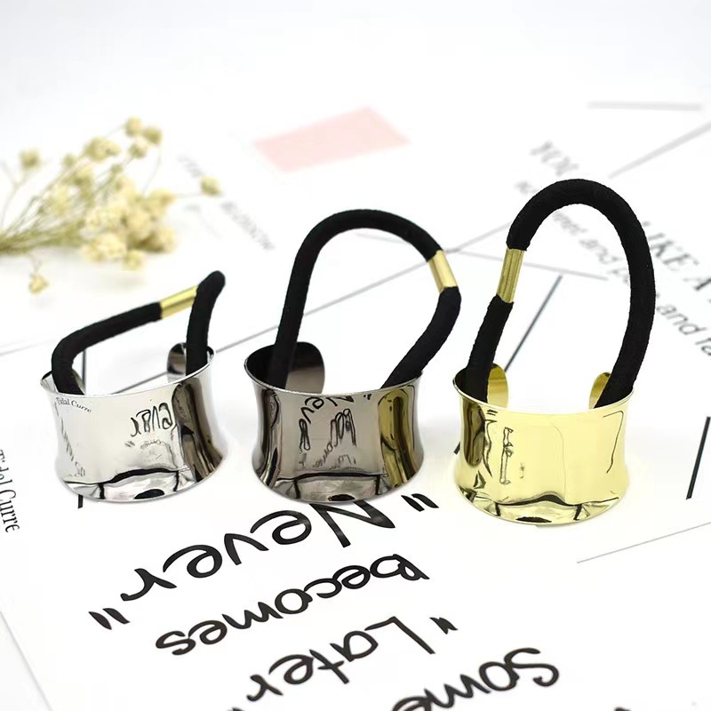 Yiwu jewelry wholesale exquisite small retro glossy smooth metal hair ring hair rope hair accessories