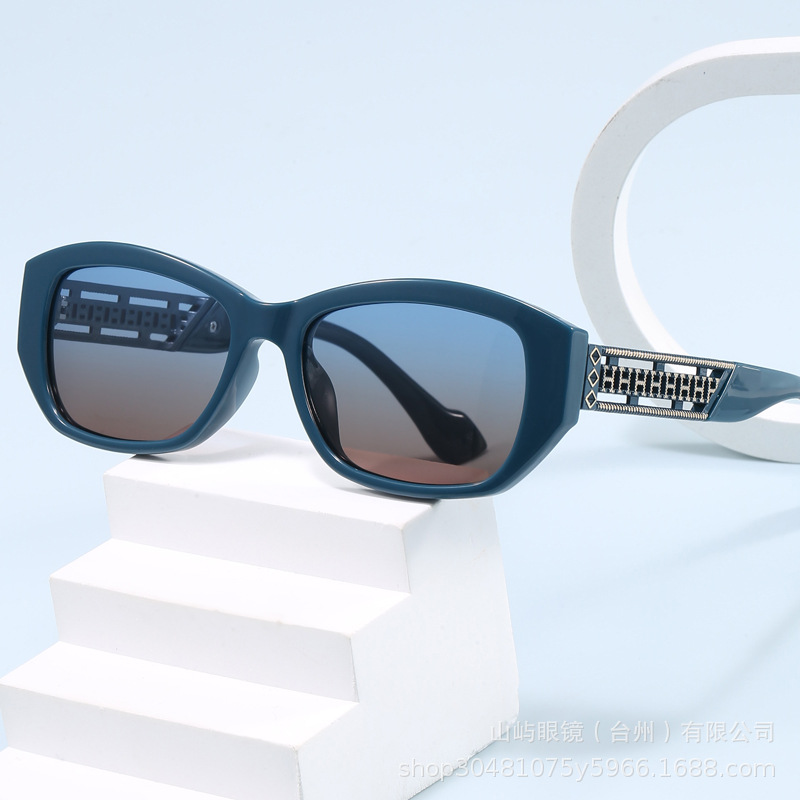 New Polarized Sunglasses Small Frame Retro Fashion Trendy Cat's Eye Sunglasses European and American Cross-border Women's Small Face Street Beat Glasses
