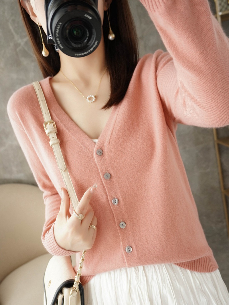 Knitted Cardigan Jacket for Women, V-Neck, Summer Thin Style, Long-Sleeved, Soft and Pure Color, New Style, Suitable for Pairing with Skirts, Loose Fit