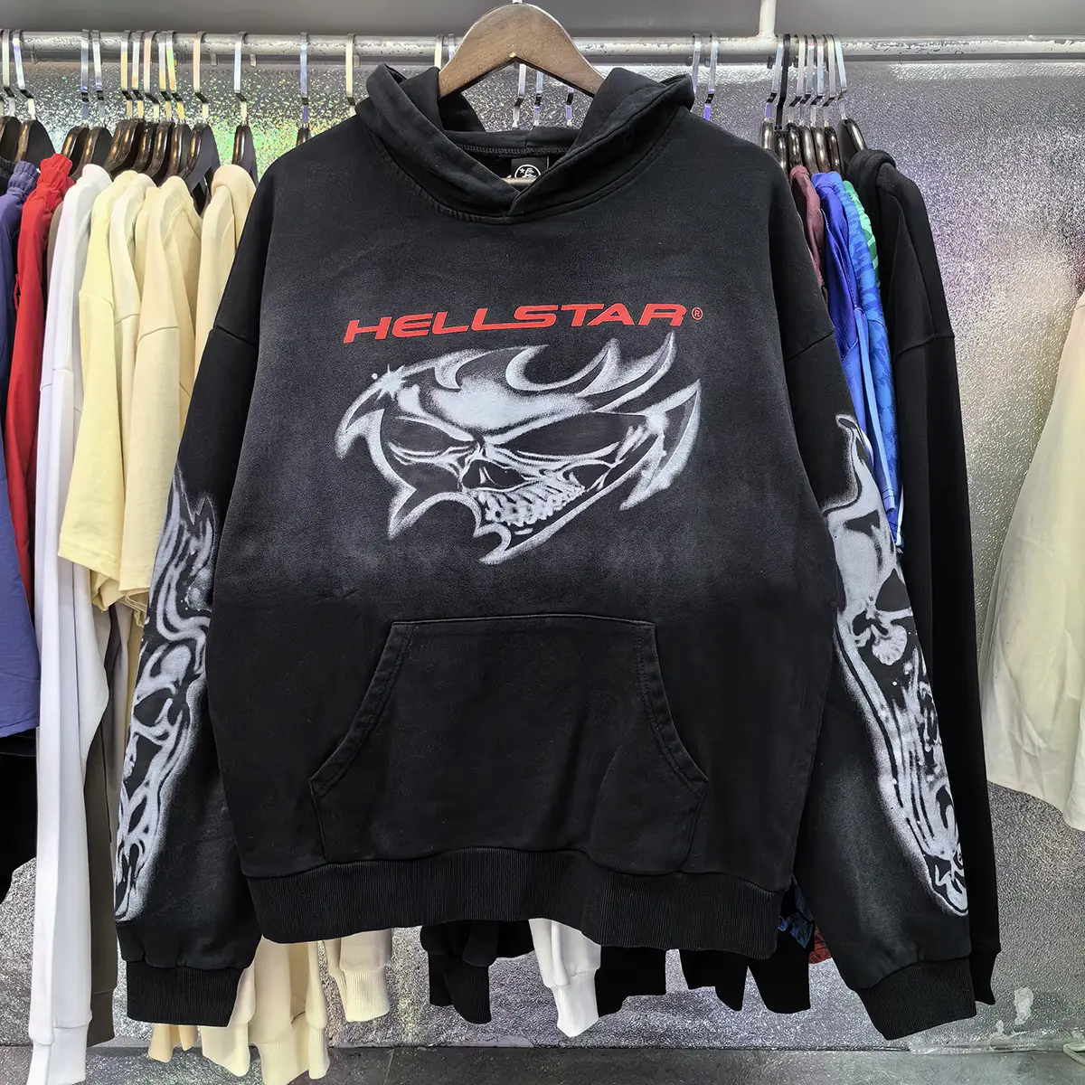 Hellstar Airbrushed Skull Printed Loose Hooded Sweatshirt