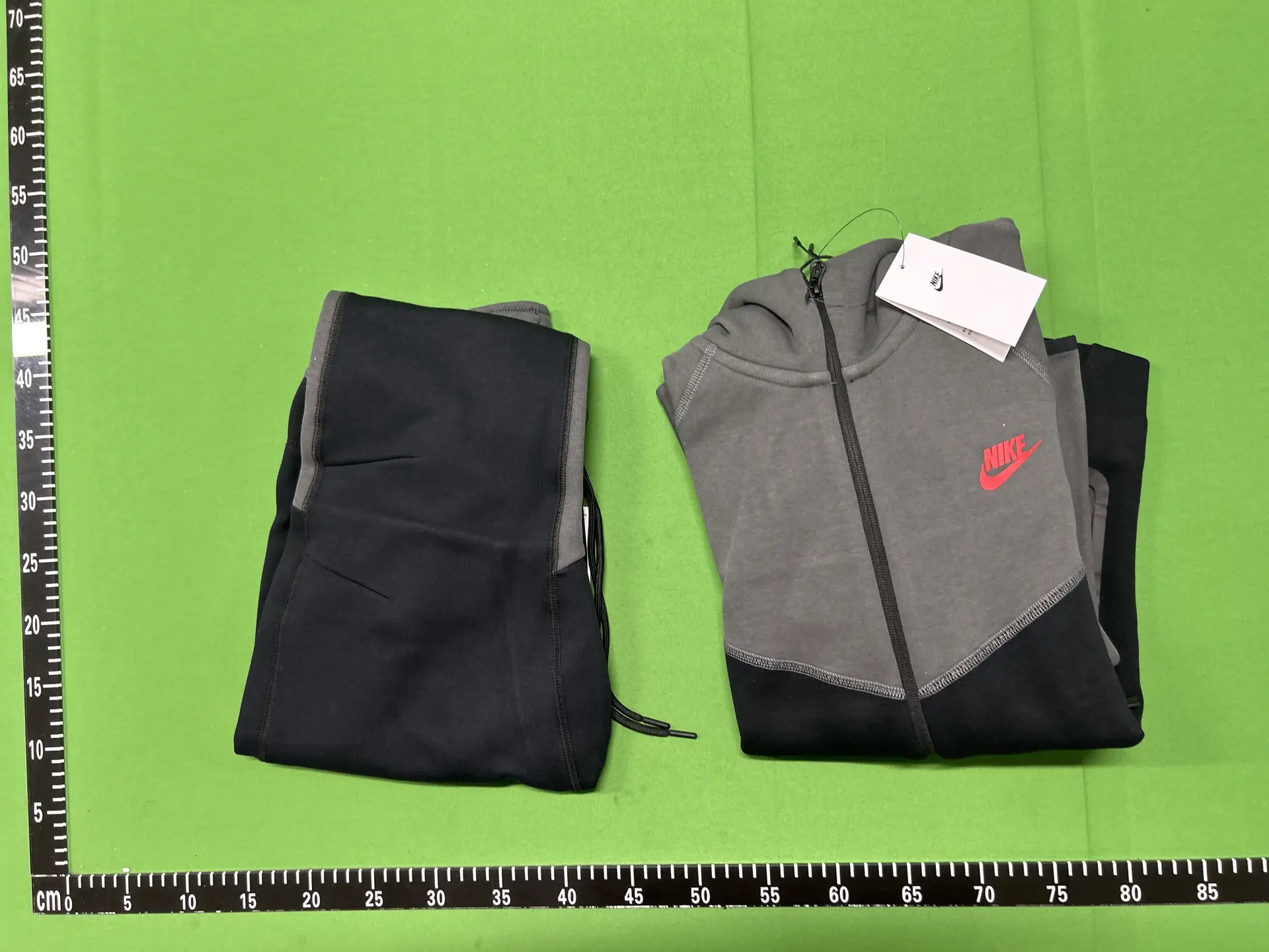 Nike Tech Fleece Full Zip Hoodie and Pants Set