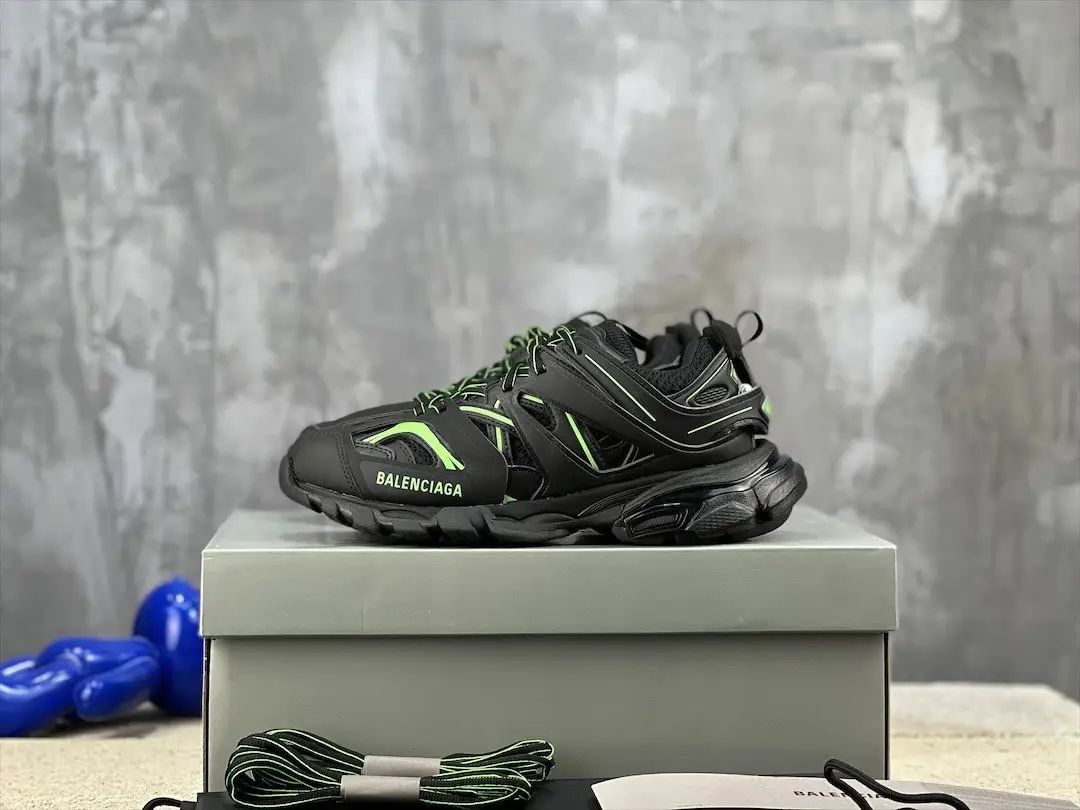B*alenciaga Sneaker Tess 3.0 Whatsapp : +8618824632831 Wechat: MDCG818686