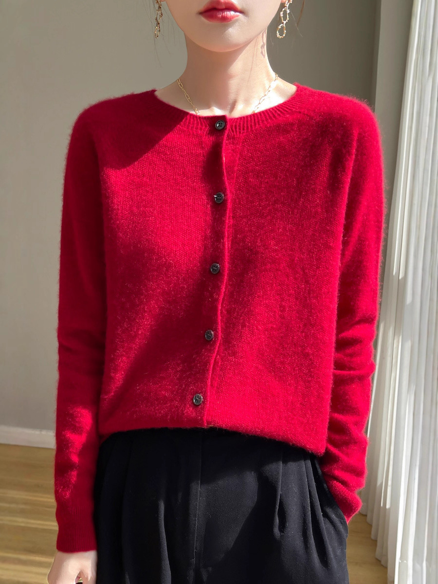 25 New Autumn Knitted Knitwears for Women, Round Neck Cardigans, Loose, Simple and Fashionable One-Line Ready-To-Wear Tops