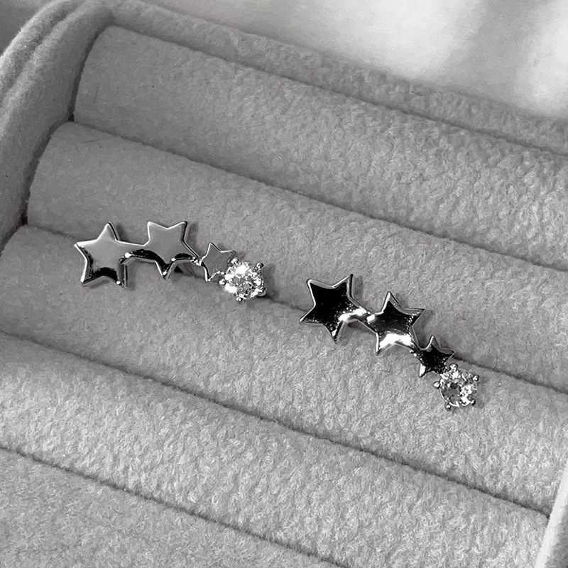Star Earrings for Women, Simple Niche Elegant, Star Zircon Earrings Ins, Japanese and Korean Sleep-Free Accessories Wholesale
