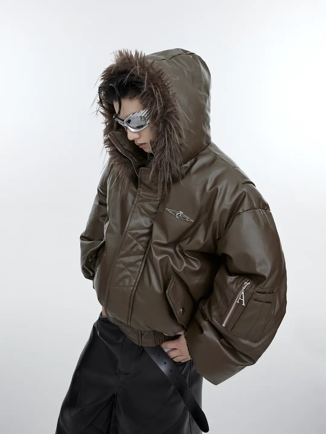 Culture Niche Deconstructed Fur Collar Thick Cotton Jacket with a Bold Design, Hooded Short Leather Jacket