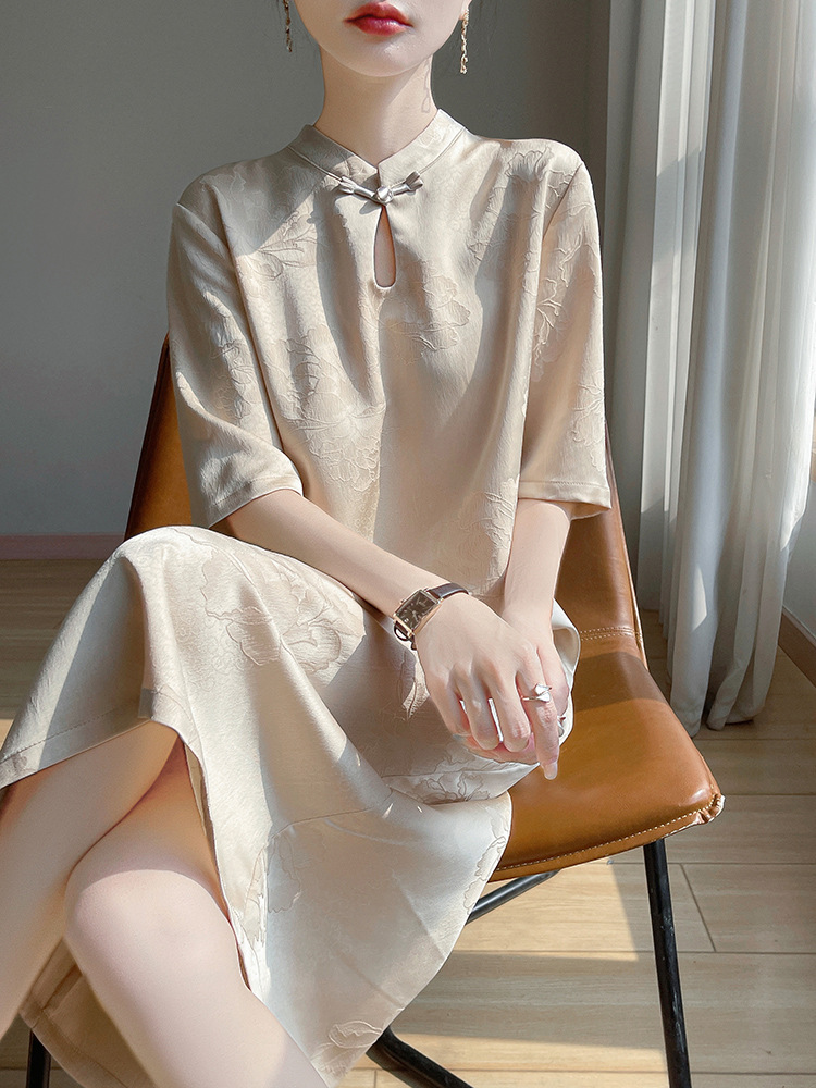New Chinese Style dress Summer Cool Breathable Silk Satin Face with Vertical Collar and Buckle National Style Mid-Sleeve Cheongsam Dress