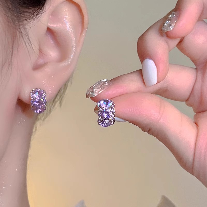 S925 Silver Needle Advanced Sense Retro Earrings 2025 New Explosions Exquisite Niche Earrings Unique Elegant Earrings