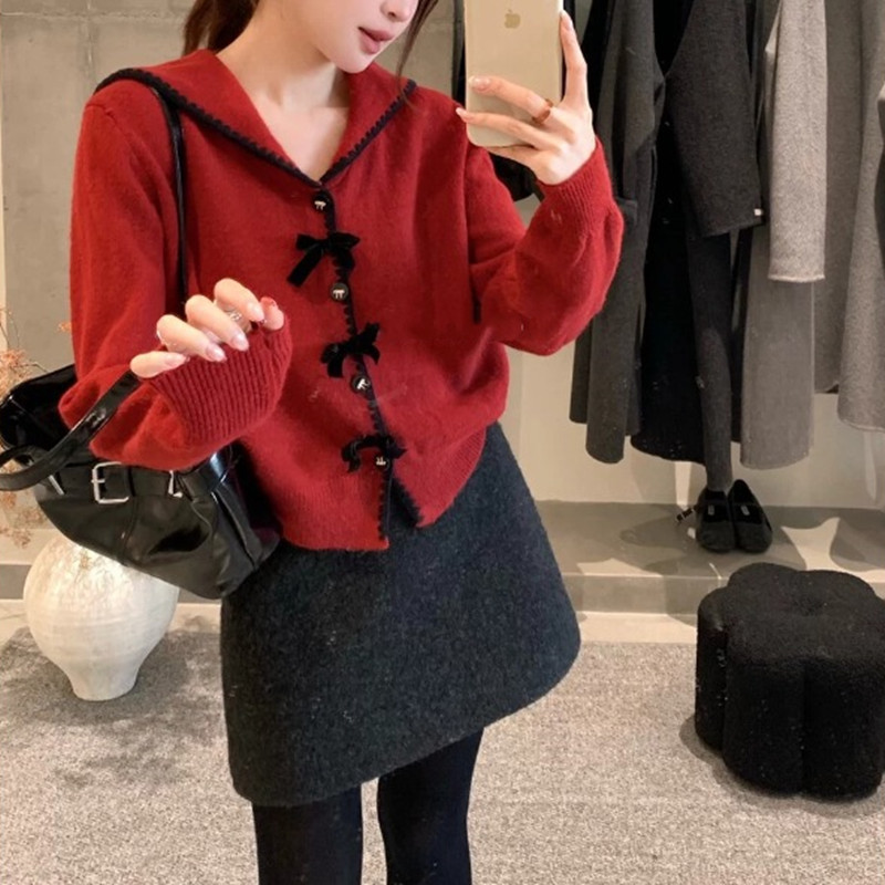 2026 Spring Korean Style Thickened Sweater Top with a Stylish Navy Collar, Velvet Bow, Soft Knitted Cardigan for Women