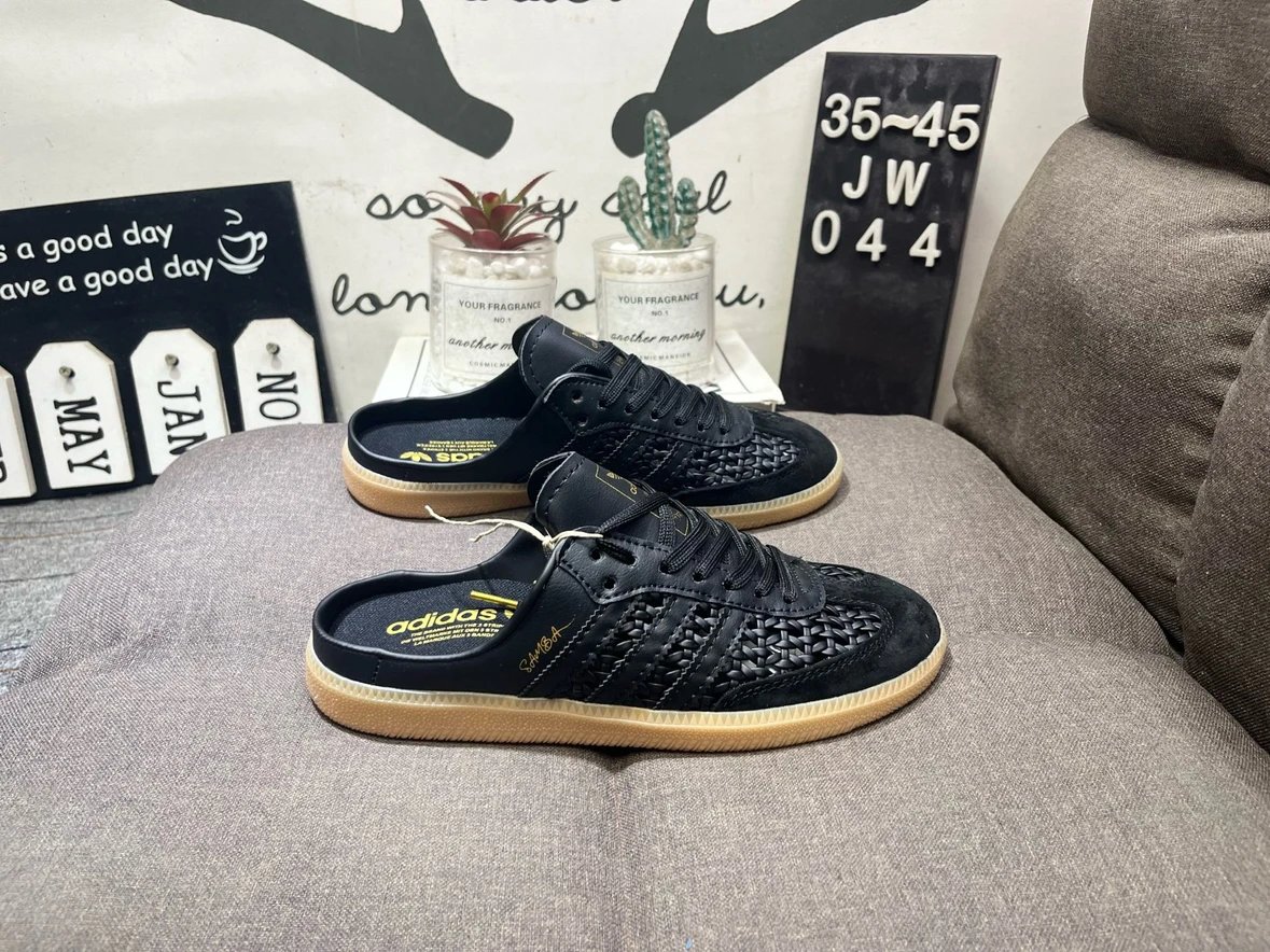 Adidas Samba mules