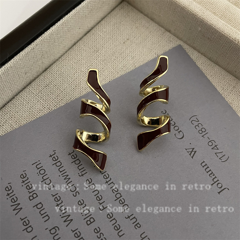 Niche design sense wine red drip spiral stud earrings French retro high-grade temperament all-match fashion earrings for women