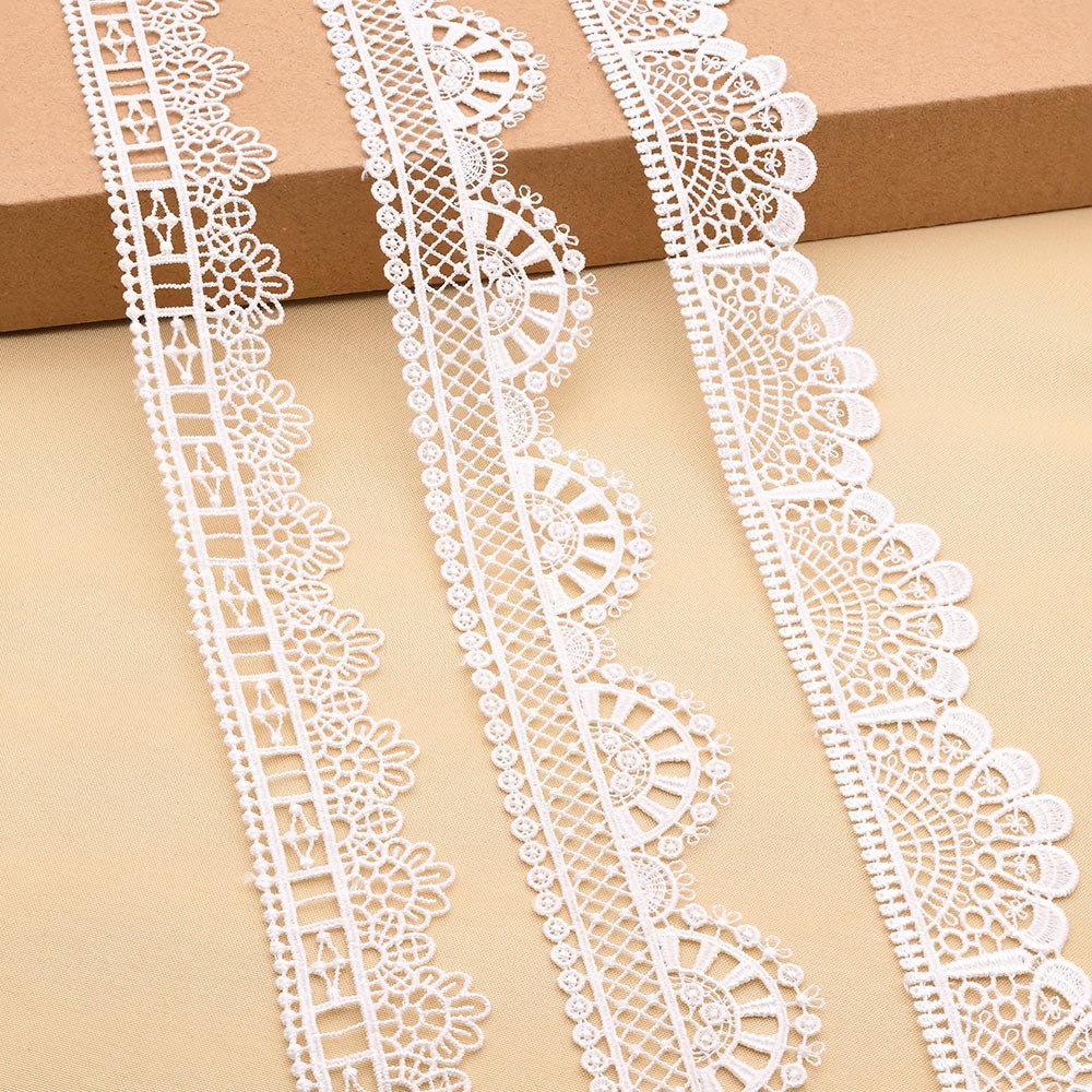 Black Polyester Single Straight Edge Garment Lace Accessories White Wave Water Soluble Bar Code Lace Manufacturers