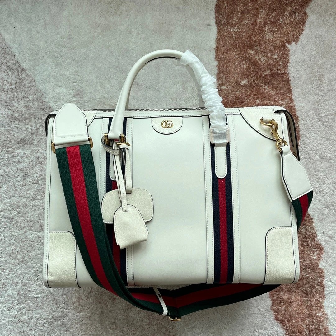 【原厂皮配(Cdfmall三亚免税店手提袋】迷你中号帆布手提包，品牌全新Exquisite Gucci系列手提包焕新演绎旅行包风格白色GG、条纹织带、双G配件、