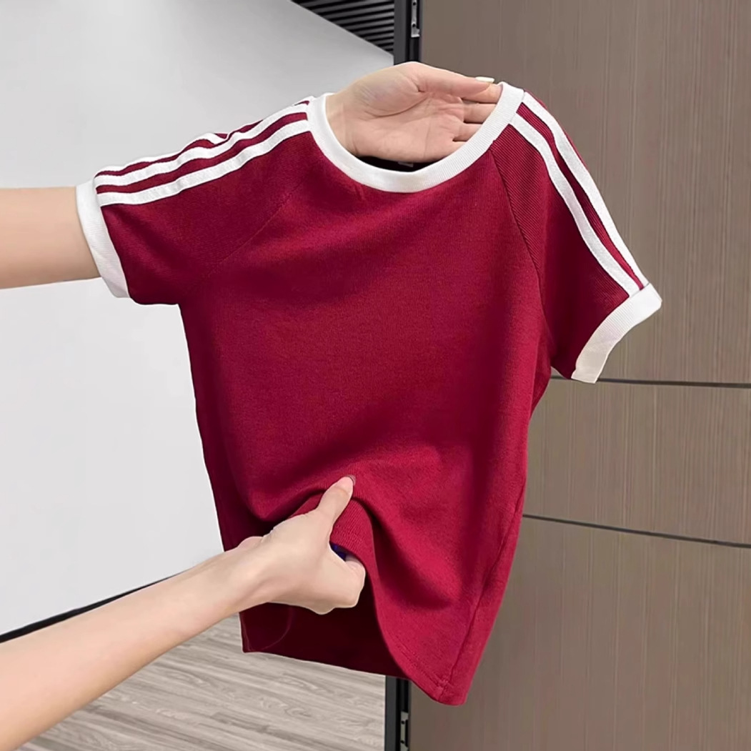 American Retro Color-Blocking Short-Sleeve T-Shirt for Women, Summer Design, Slim Fit, Versatile Top, Short-Sleeve Women's T-Shirt