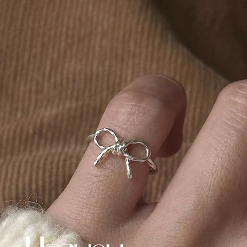 925 Sterling Silver Asymmetrical Bow Ring for Women, Simple and Sweet Elegant, Compact and Personalized Open Tail Ring 0460g