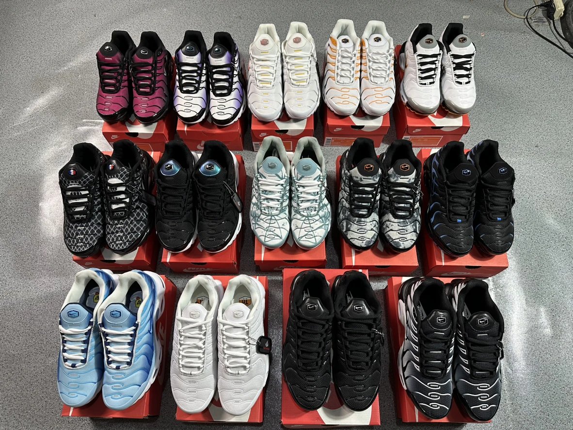 AIRMAXPLUS大气垫，PU中底，RB大底，中腰搭配TPU，经典高端品质，颜色不断更新，长期补货，永不断码，放心下单，主力推广！