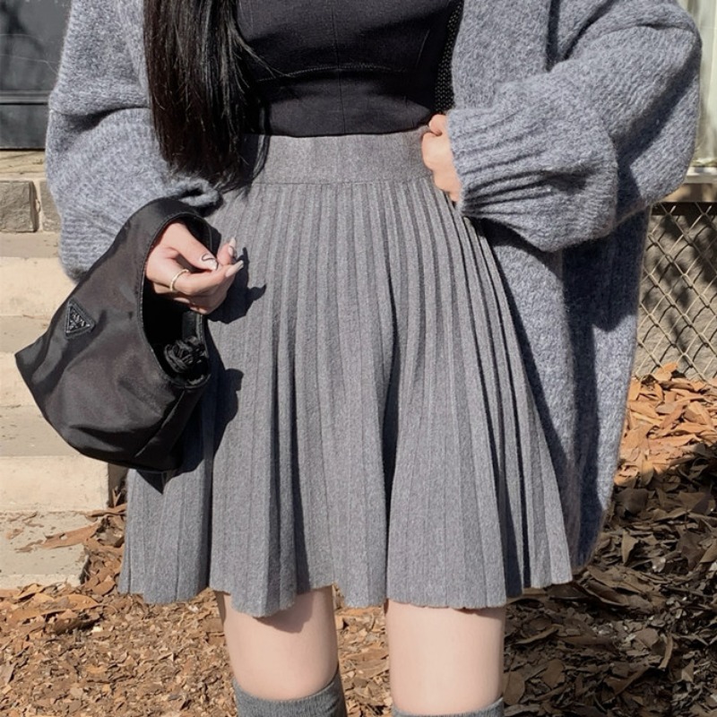 Pleated Skirt for Women Autumn and Winter 2024 New Korean Style High-Waisted A-Line Slim Design Versatile Knitted Skirt