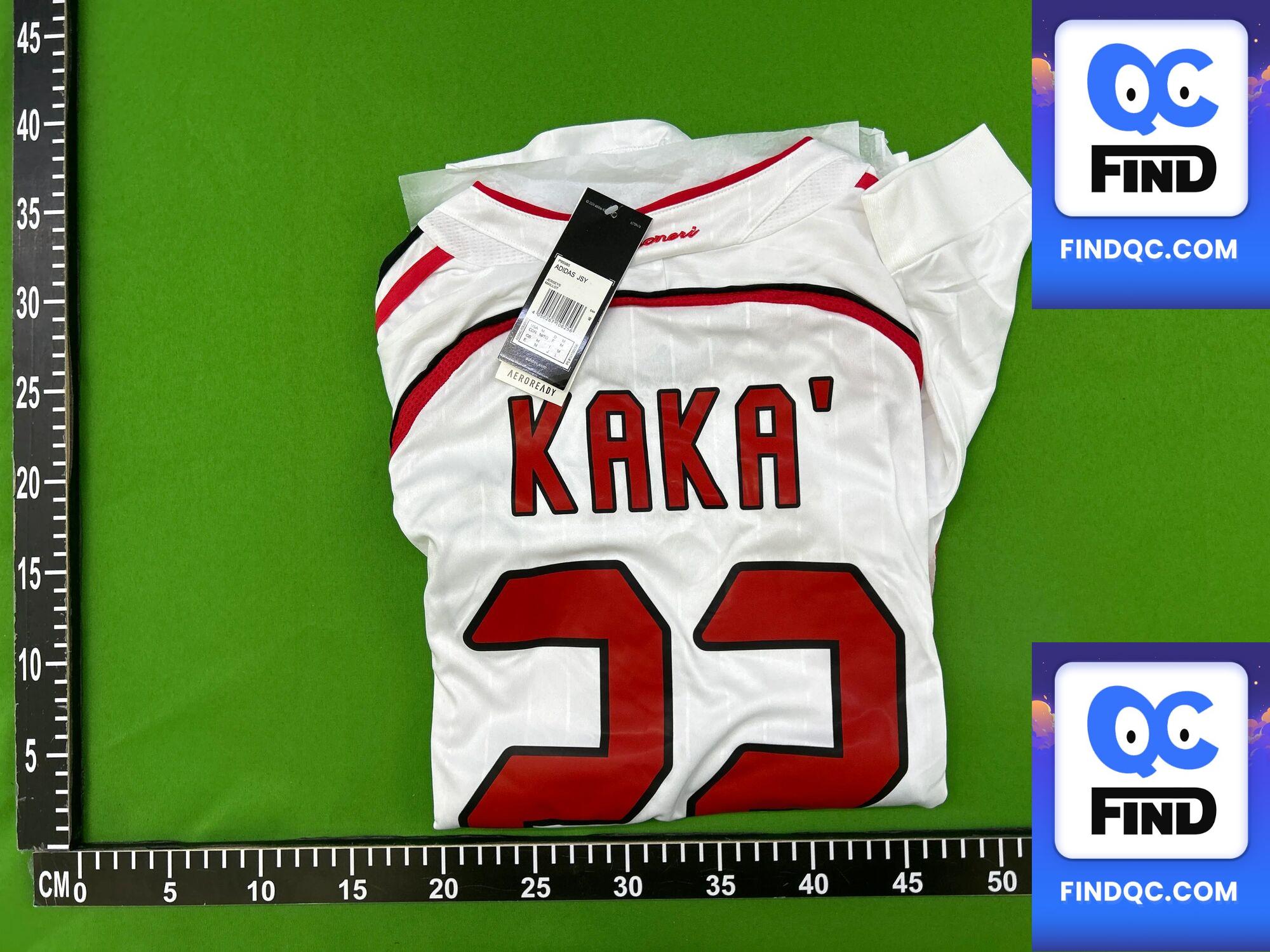 AC Milan Kaka 22 Retro Football Jersey QC