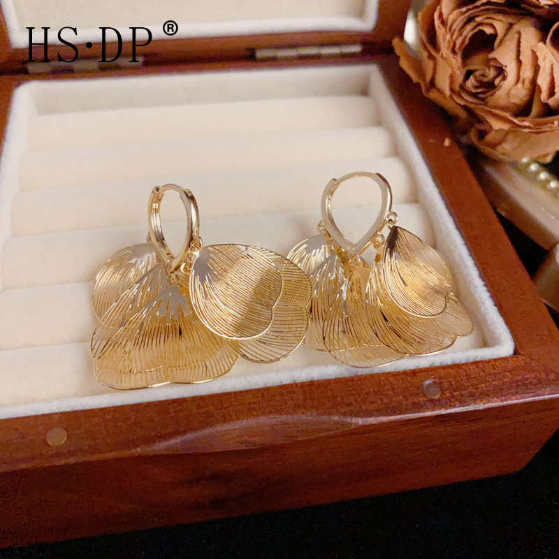 Cross-Border Retro Exaggerated Metal Hollow-Out Ginkgo Leaf Ear Clips, Stylish, Simple, Unique Design Earrings