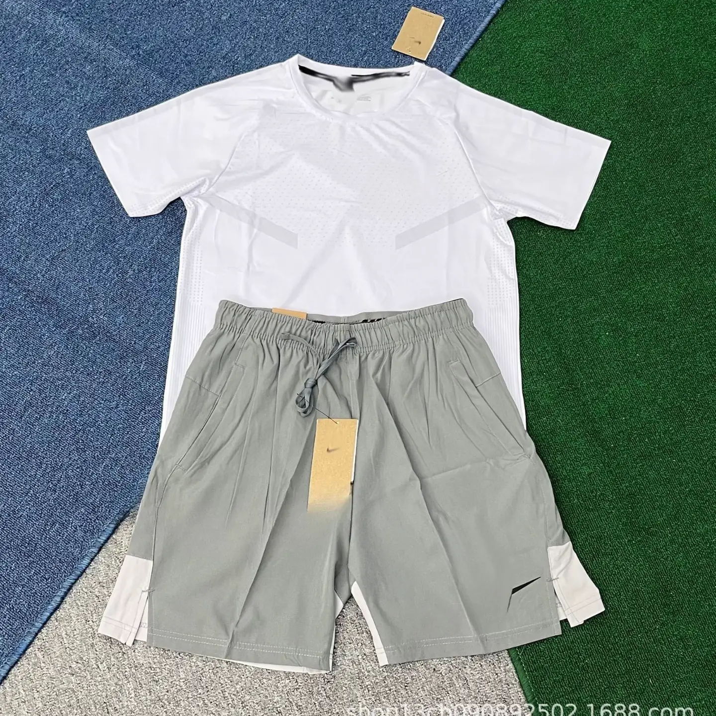 25 New Summer Sports Fitness Running Suit Quick-Drying Breathable Loose Micro-Elastic Daily Casual Short-Sleeved Shorts for Men