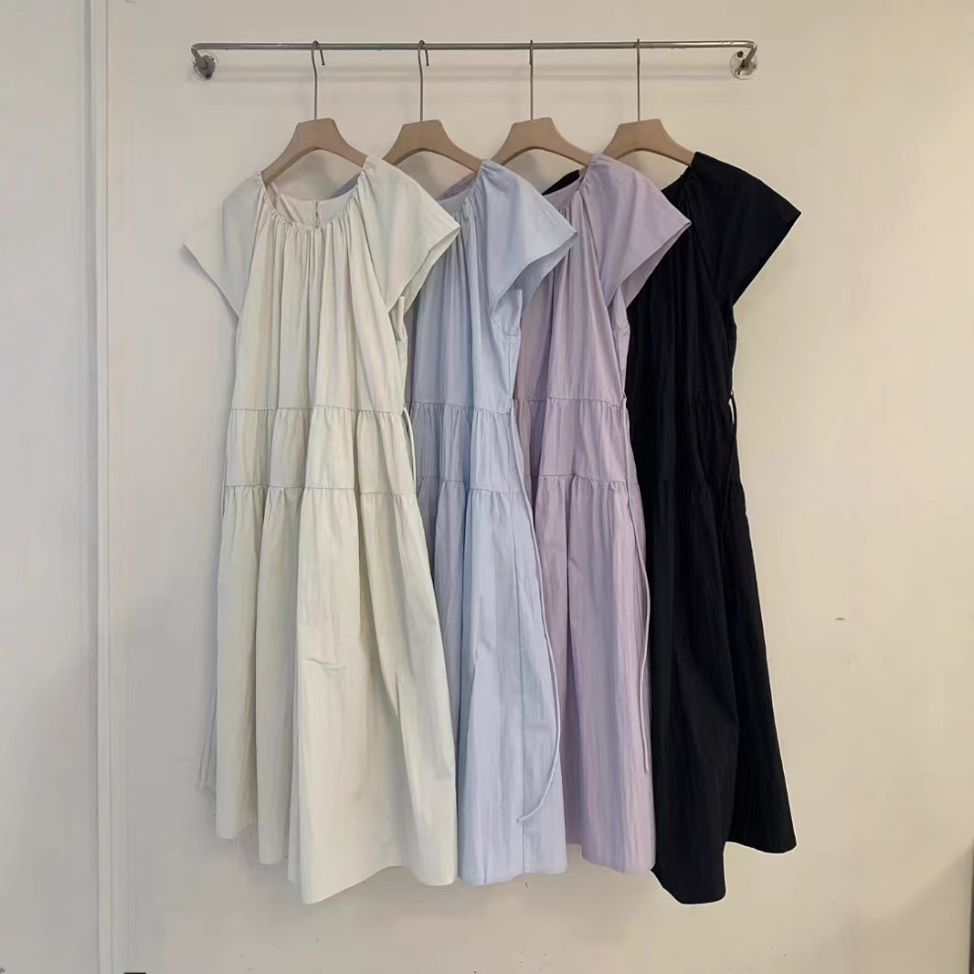 2024 summer new elegant relaxed gentle style French square collar small fly sleeve dress women