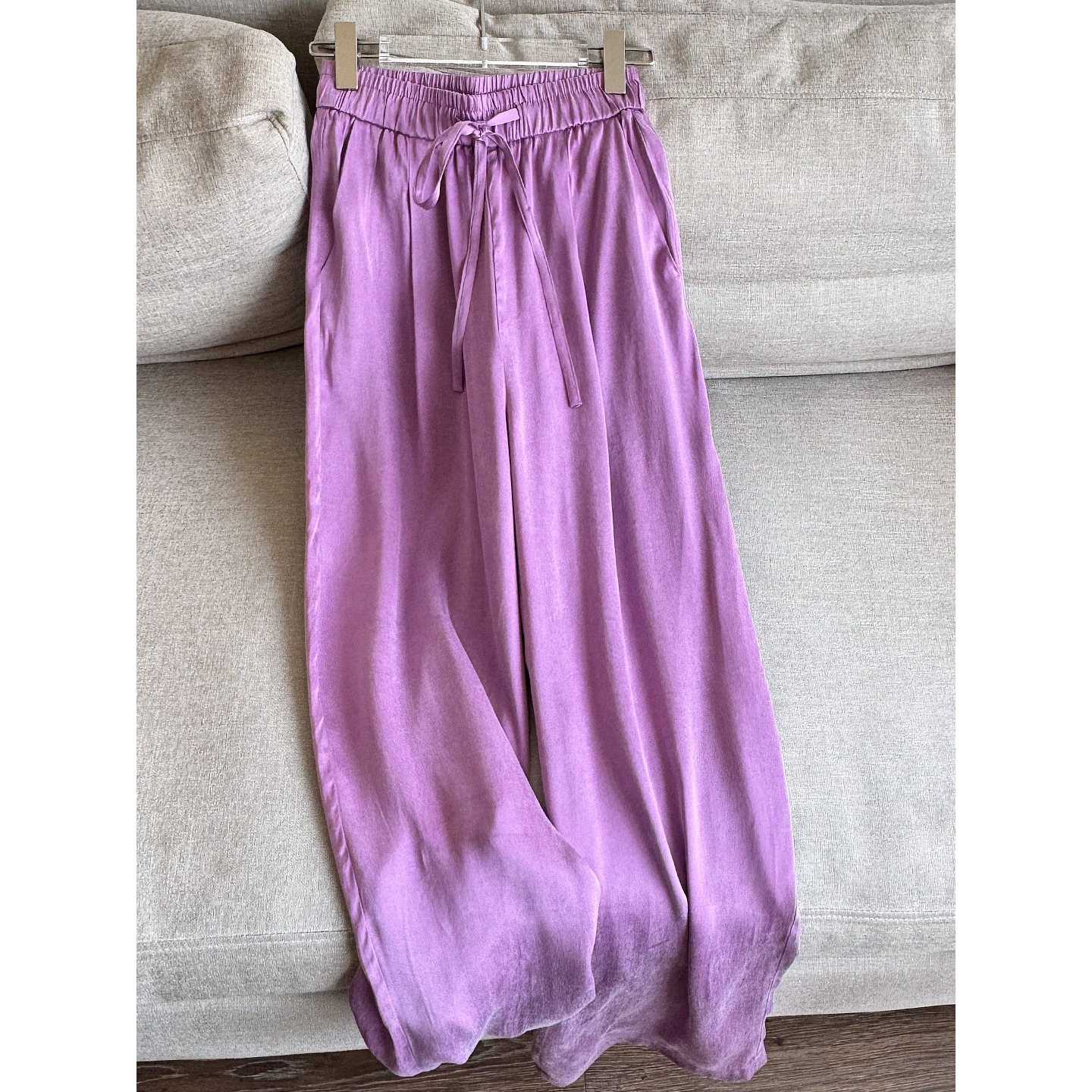 2026 New Style Elegant Cupro Pants Matte Casual Straight-Leg Pants Long Wide-Leg Pants for Women Wholesale H07Ak153