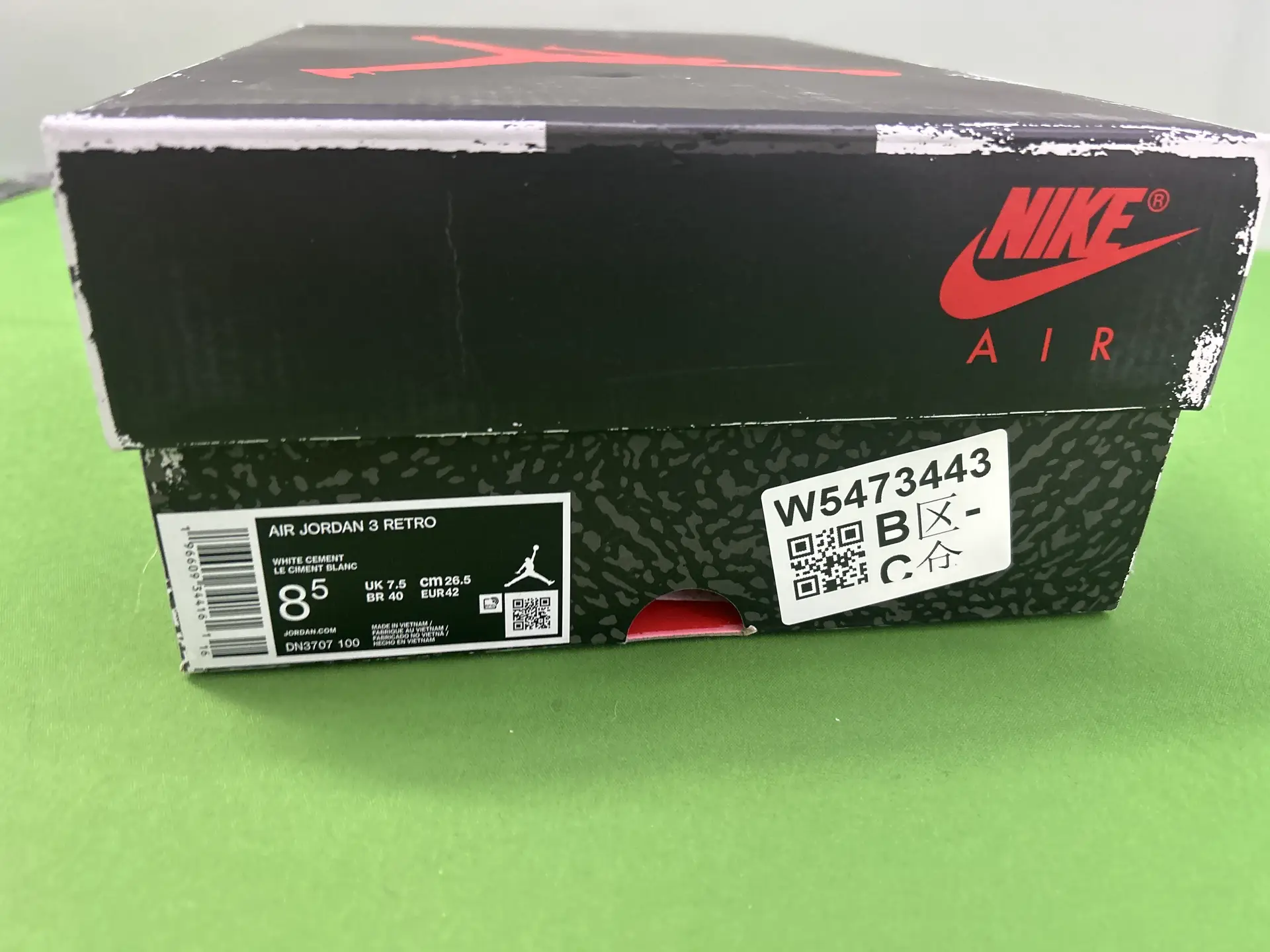 Jordan 3 Retro White Cement