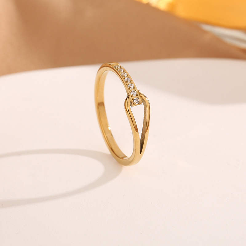 Water Drop Row Drill Index Finger Ring Female Niche Design Fashionable Titanium Steel 18k Gold High-Level Sense No Fading Ring
