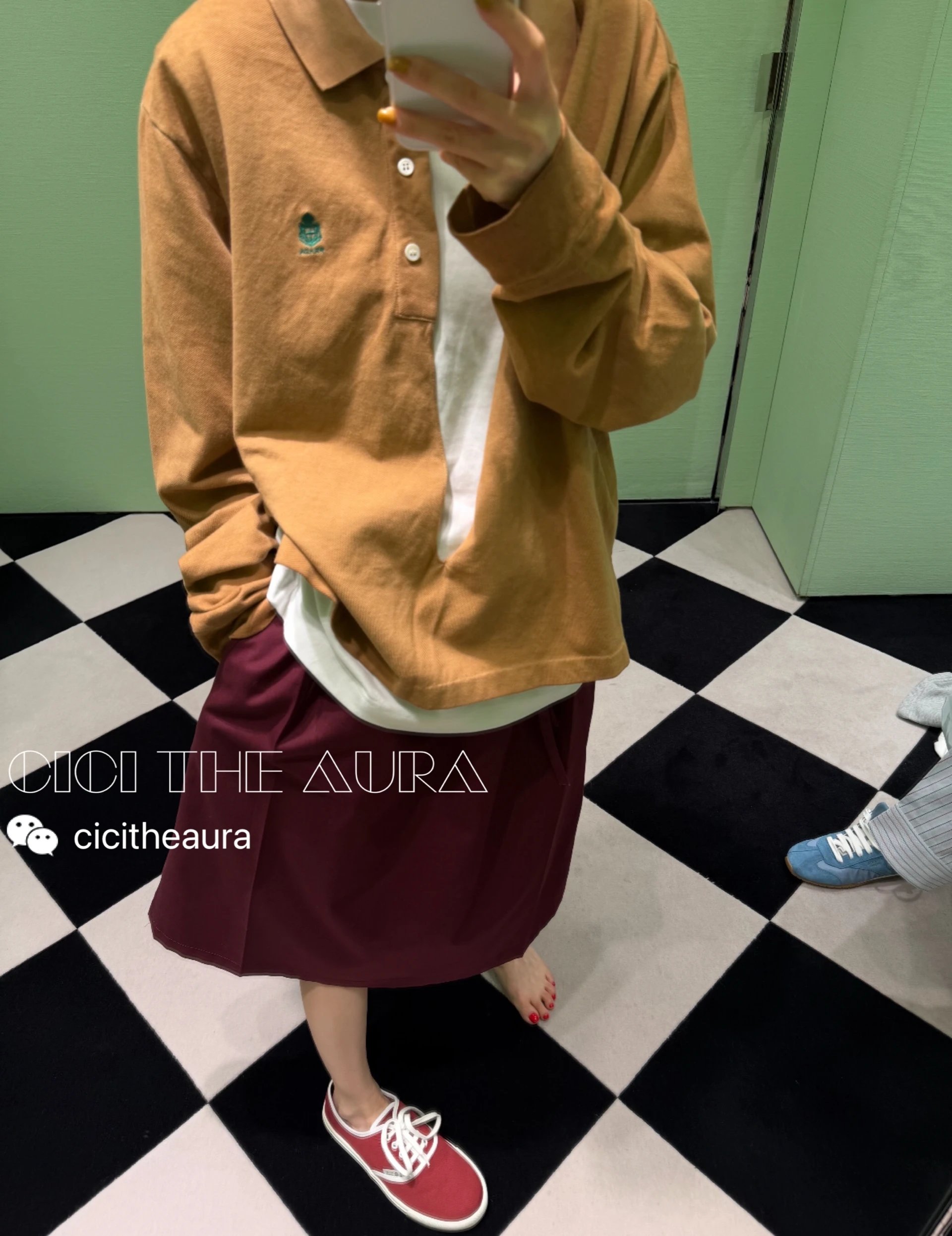 Prada普拉达 卡其色翻领长袖棉质polo衫上衣