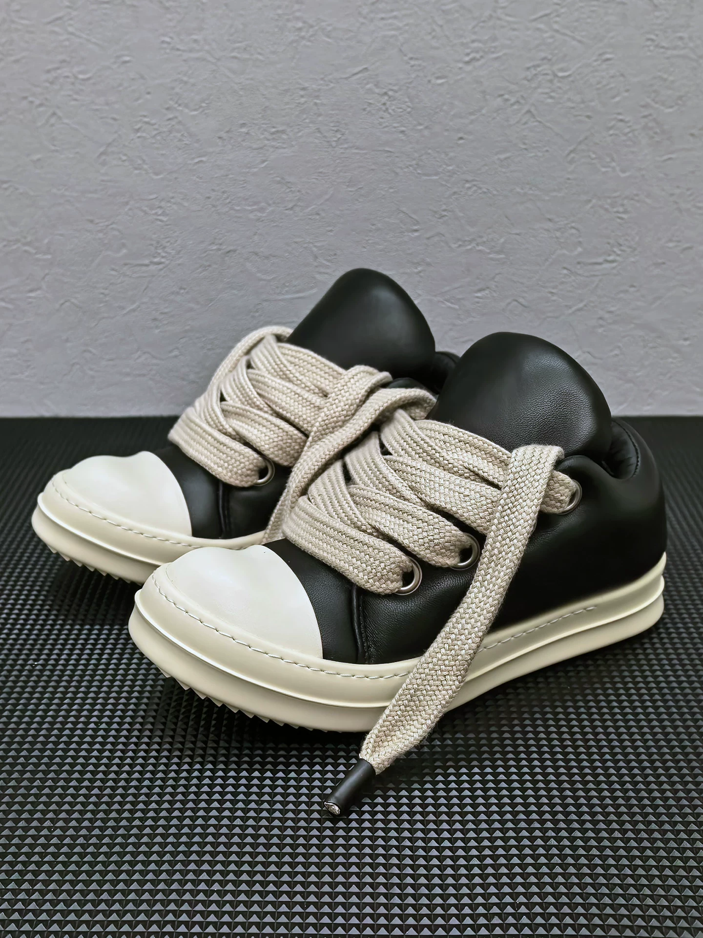 New Style Loafers for Men, Genuine Leather Height-Increasing Thick-Soled Sneakers, Casual Versatile Shoes for Fat People, Women's Loafers, Trendy Inflatable Shoes