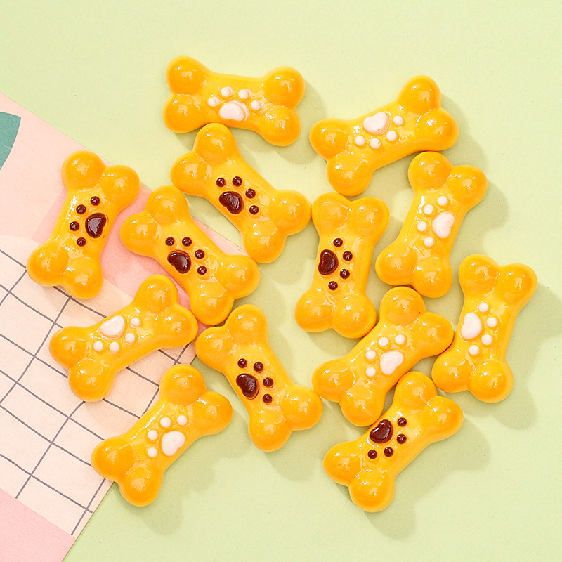 Imitation eating and playing puppy bone biscuits children's toy patch diy cream gel hair clip key chain resin jewelry
