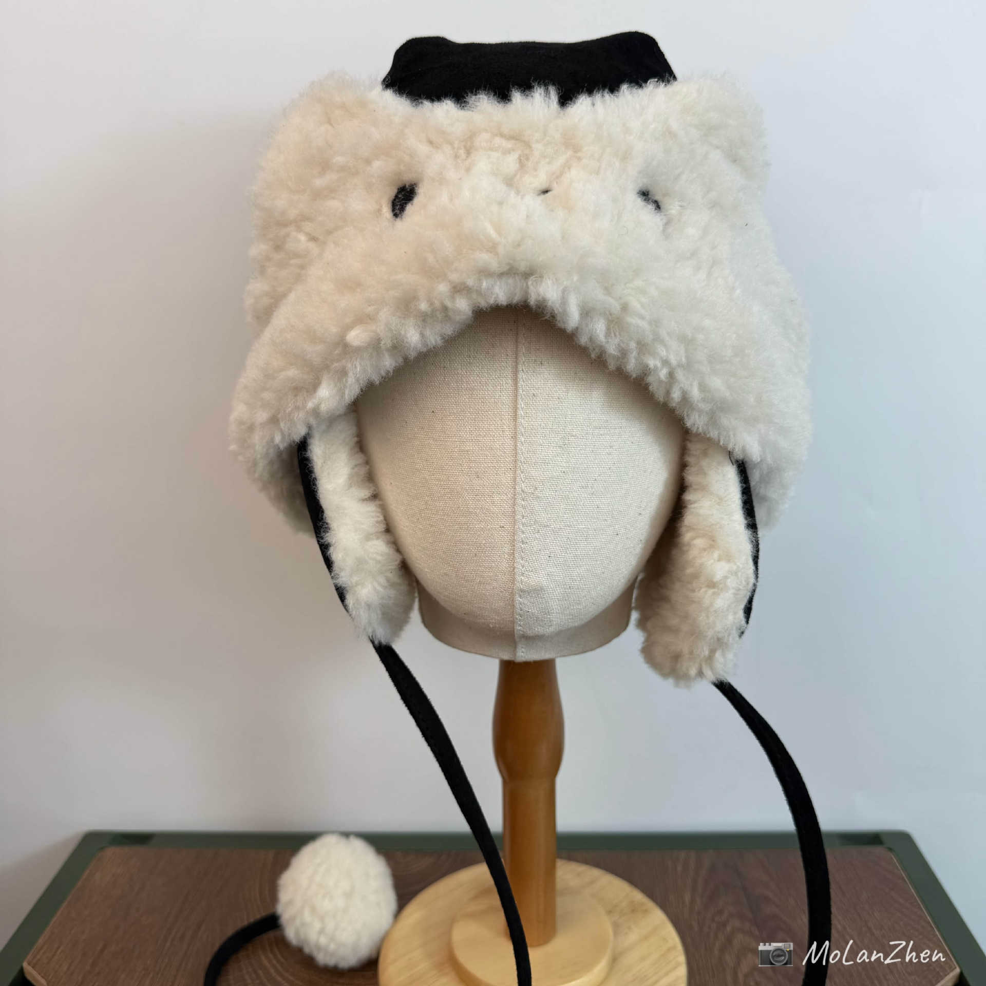 Japanese-Style Cute Autumn and Winter Suede Plush Rabbit Ear Earflap Hat, Thickened and Fleece-Lined, Face-Slimming Beanie, Warm