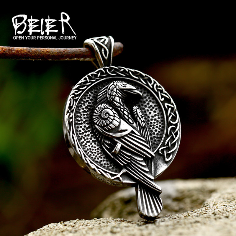 Cross-border new Nordic myth Viking Celtic knot titanium steel pendant European and American retro stainless steel Crow pendant