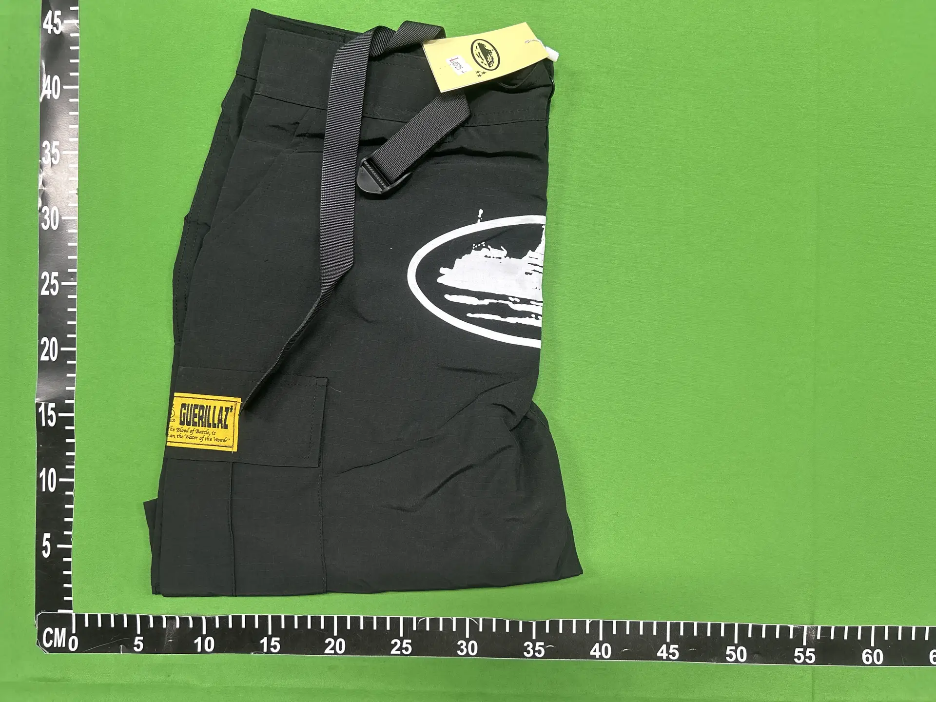 GUERILLAZ black cargo shorts