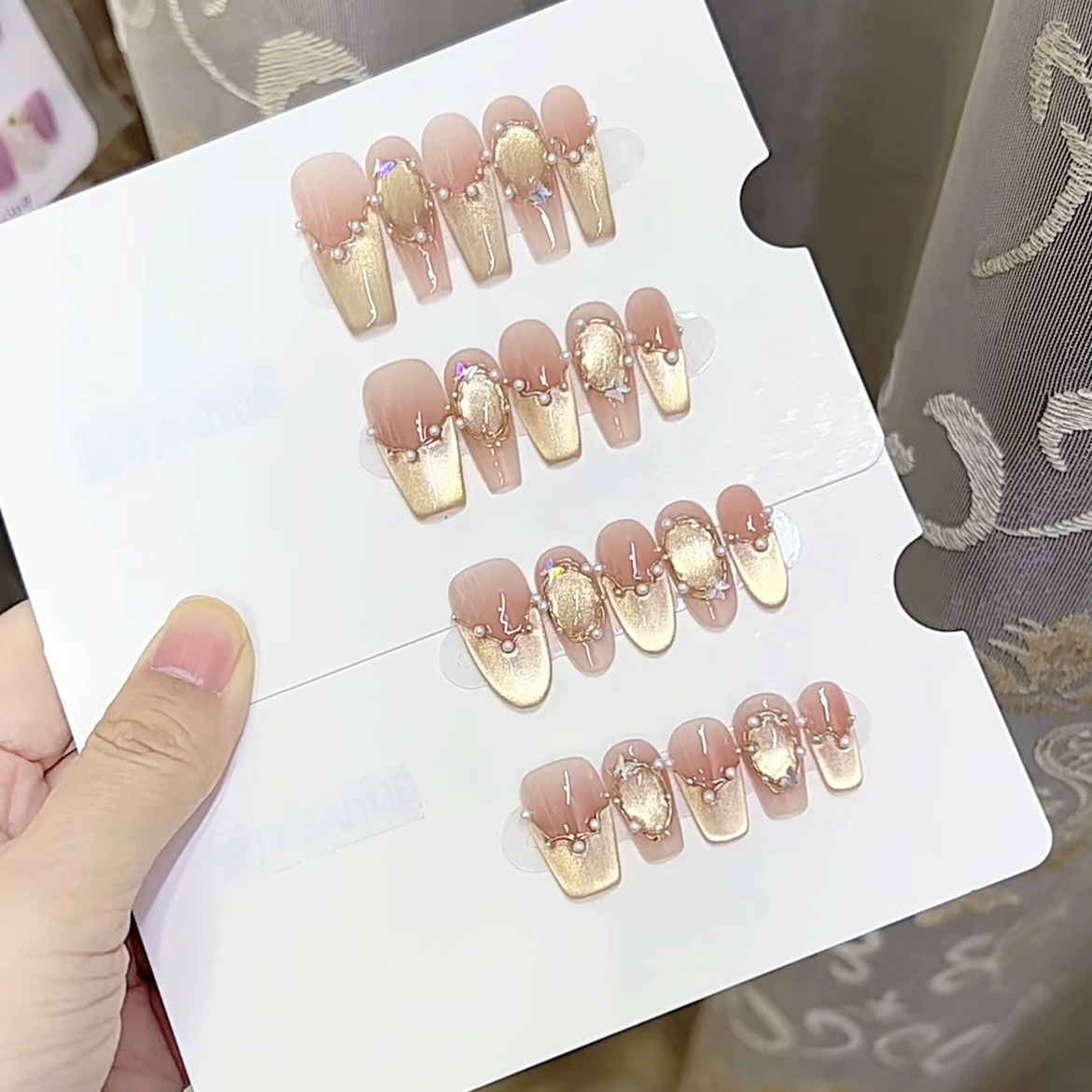 Naizi pure manual phototherapy wearing nail mirror flower water month wholesale finished product reusable nail patch detachable