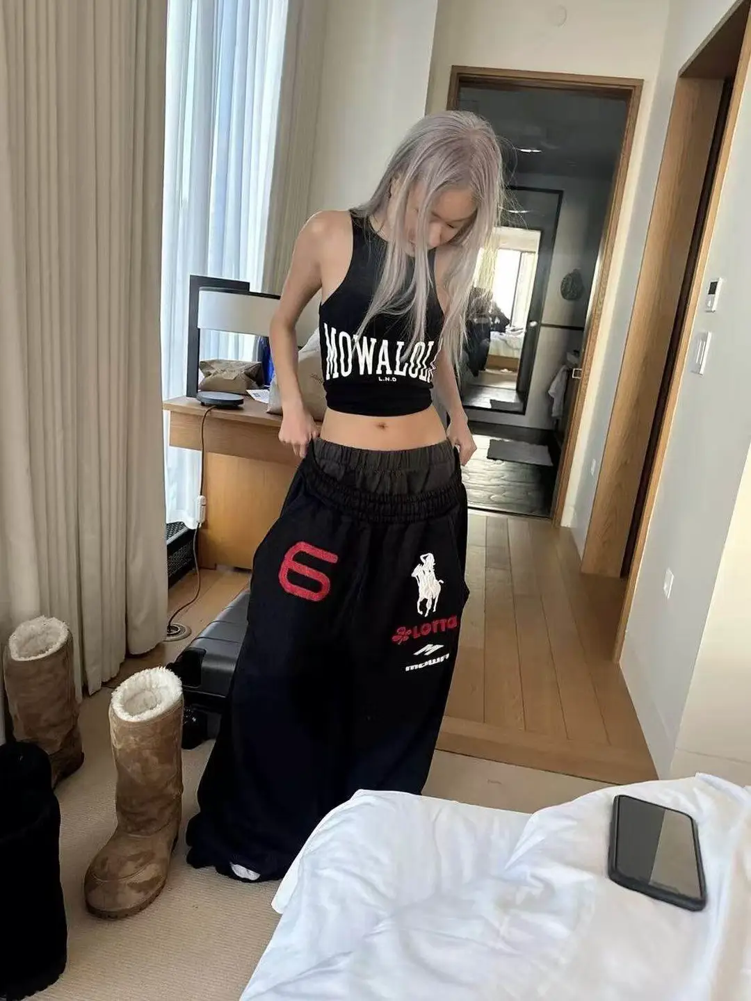 Mowalola Angel War Horse Embroidered Heavyweight Loose Jogger Pants Baggy Casual Wide-Leg Sports Sweatpants