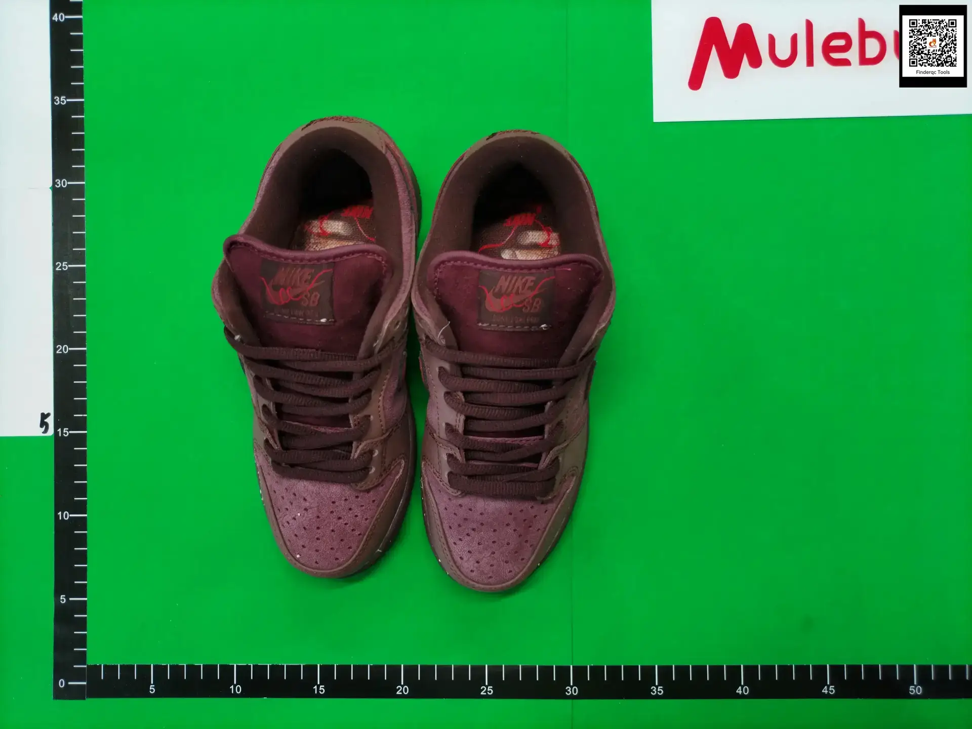 Nike SB Dunk Low Burgundy Casual Board Shoes