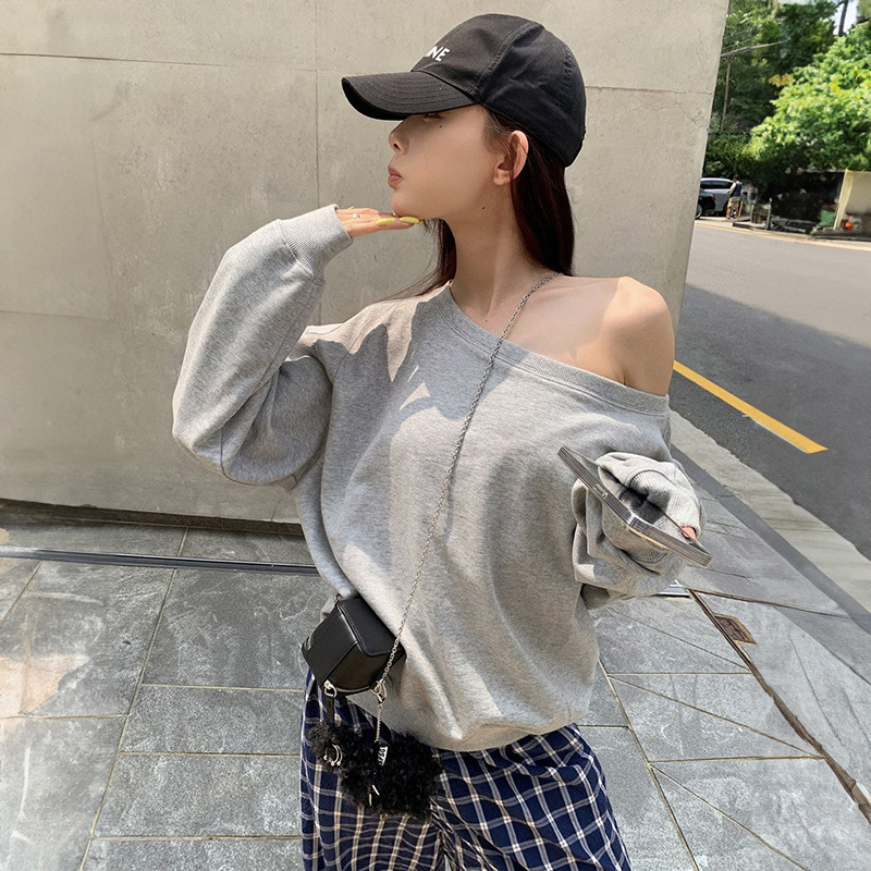 American-Style Off-Shoulder Sweatshirt for Women, Spring, Autumn, Winter 2025, Lazy Style, Off-Shoulder Design, One-Shoulder, Slimming Top