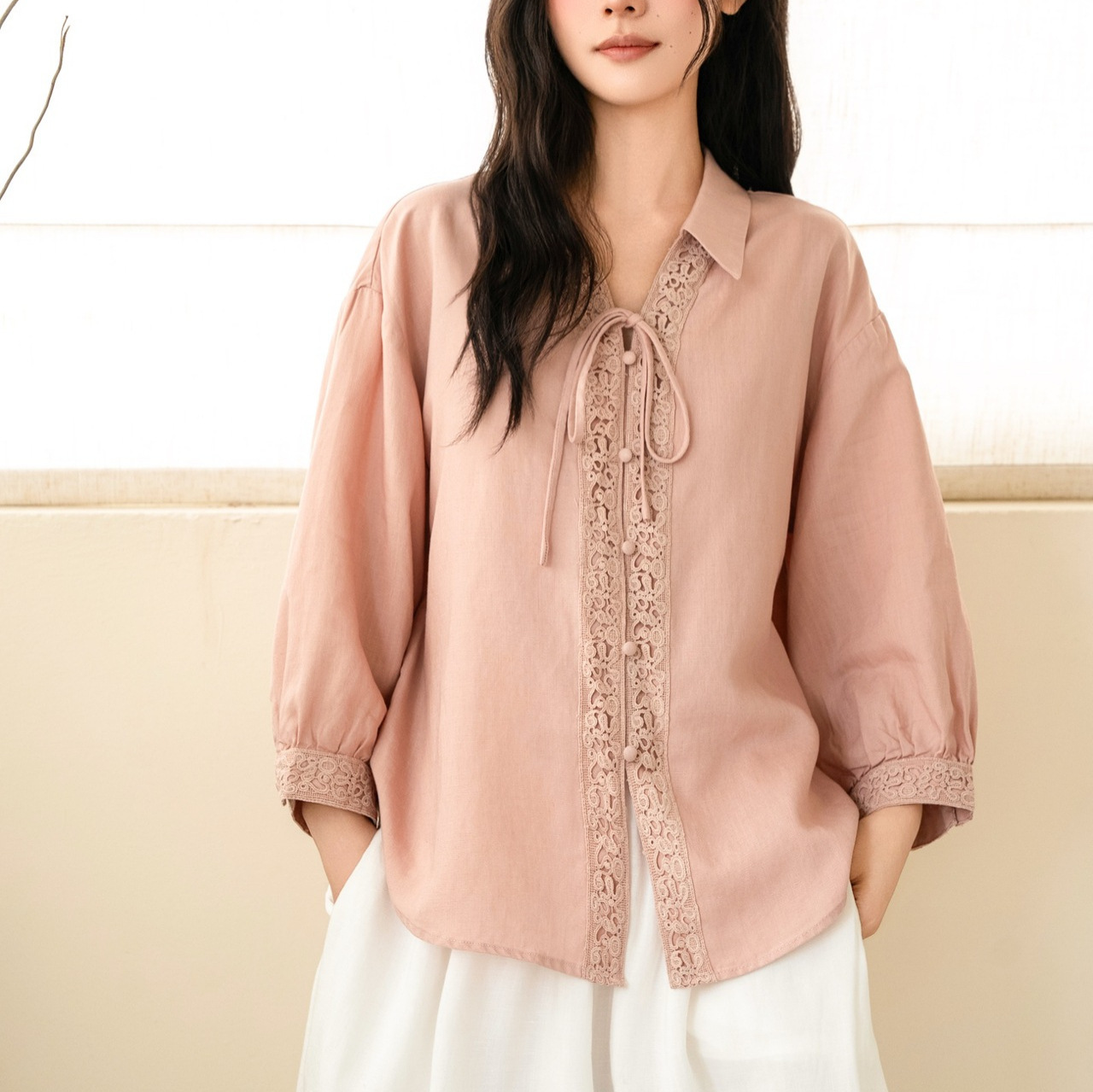 2026 Summer New Style Artistic Fashion Solid Color Lapel Lace Patchwork Mid-Sleeve Loose Versatile Shirt Cardigan