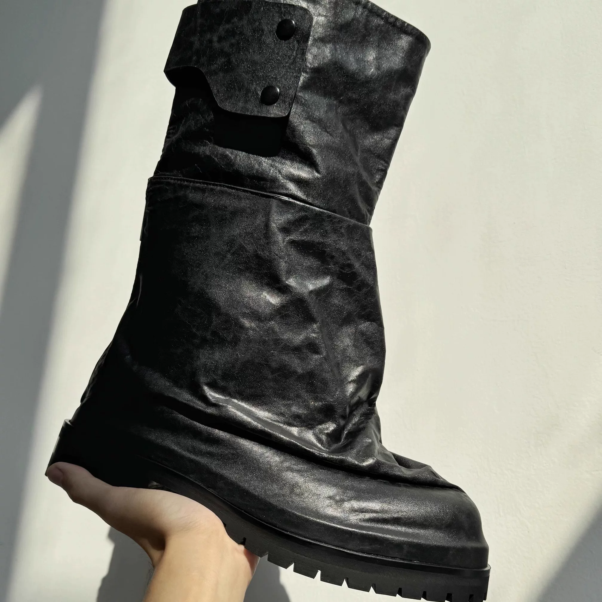 Apocalypse wasteland loose 424 knight boots men's pleated workwear made old dark midsole boots retro thick soled Martin boots