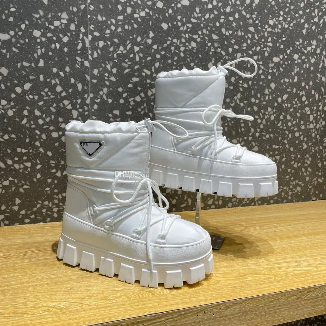 In-Stock Autumn and Winter Triangular Logo Ski High-Tube Snow Boots with Thick Soles, Plush Lining, Thickened Cotton Shoes, Short Mid-Tube Foreign Trade Shoes