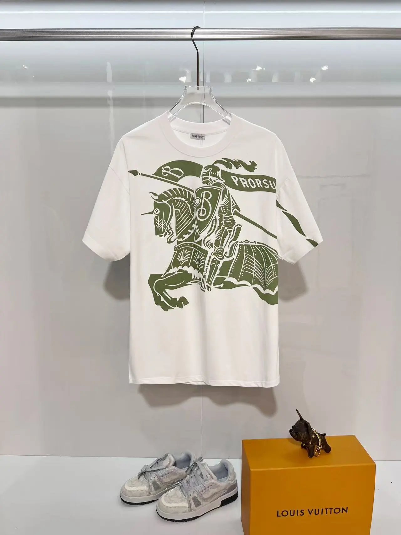 High-quality T-shirts, WhatsApp +86 (15711450406)