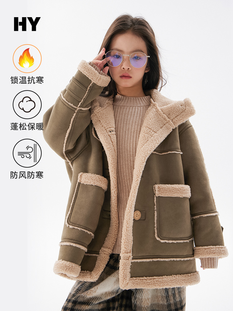 Children's Lamb Wool Coat 2026 Winter New Style Girls' Korean Style Hooded One-Piece Fleece Warm Autumn and Winter Clothing for Older Kidsren