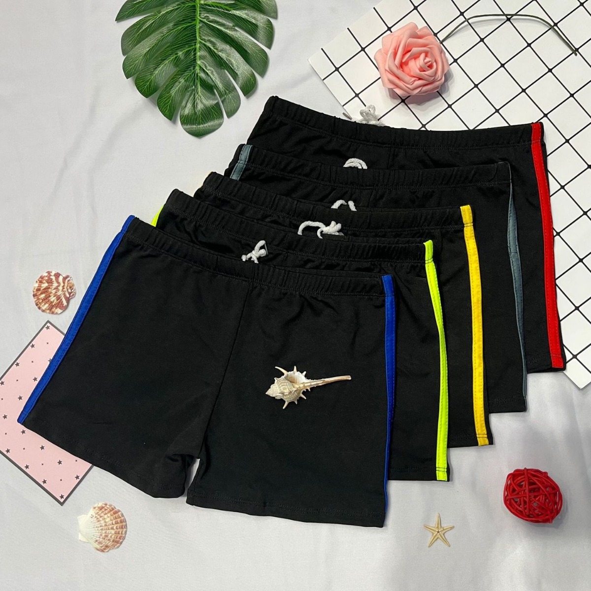 2025 New Youth Pure Color Sports and Leisure Kidsren's Swimming Trunks Beach Swimming Equipment Manufacturer First-Hand Supply